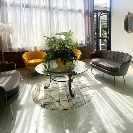 Ξενοδοχείο Praja Mare 3*